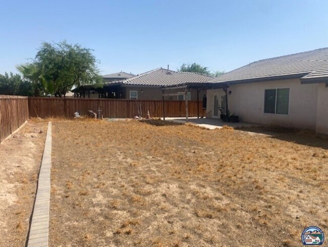 Building Photo - 2312 Christi Ave