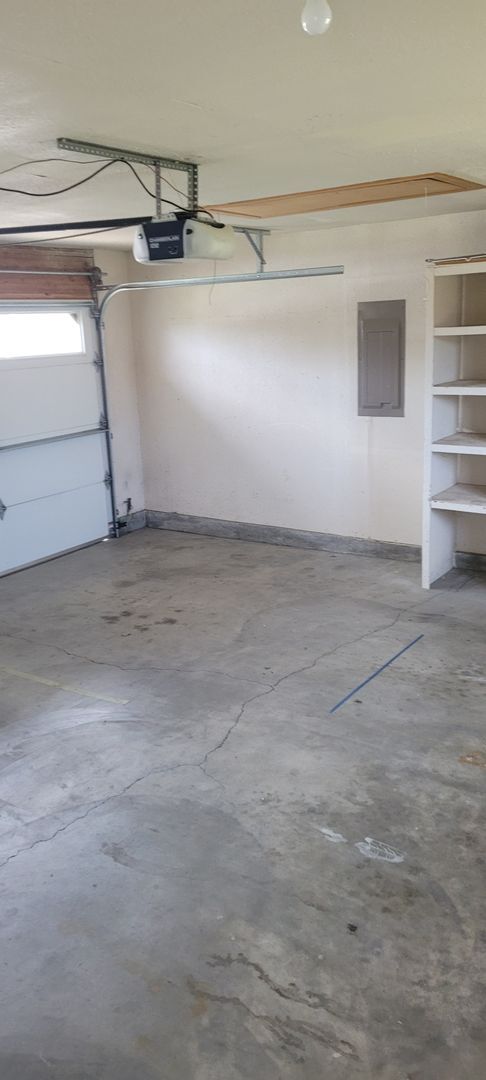 Building Photo - 34 NE Alora Dr