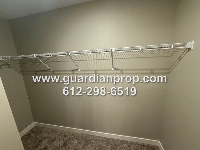 Building Photo - 4590 Mineral Ln