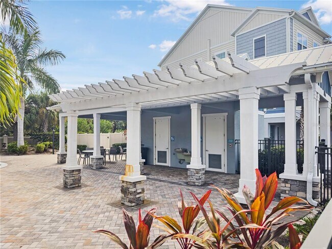 Building Photo - 4055 Rocky Shores Dr