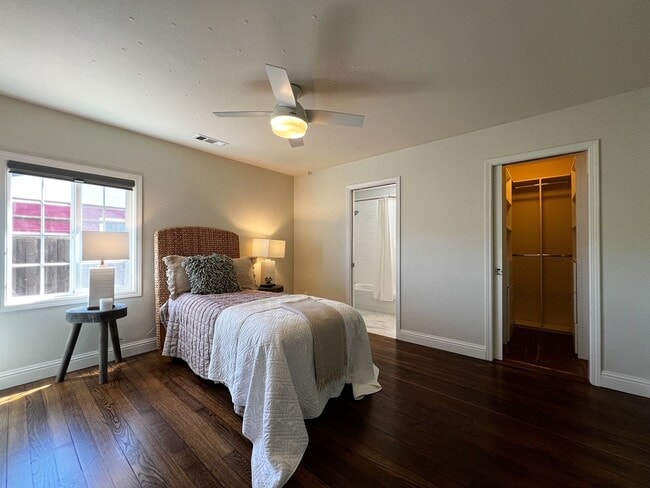Building Photo - Wine Country Retreat with Guest Cottage & Vineyard Views