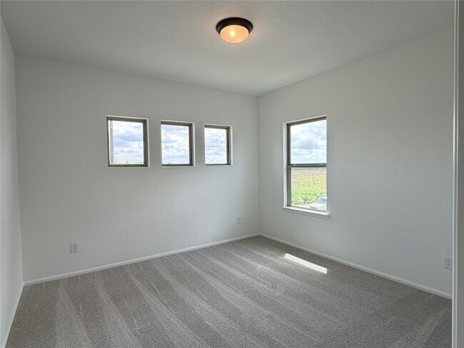 Building Photo - 10702 Ursa St