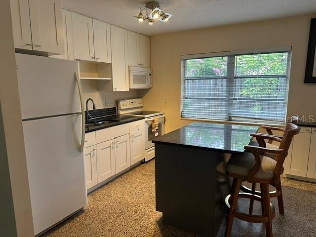 Building Photo - 2030 Healy Dr