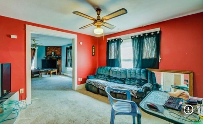 Building Photo - 205 W Fulton St