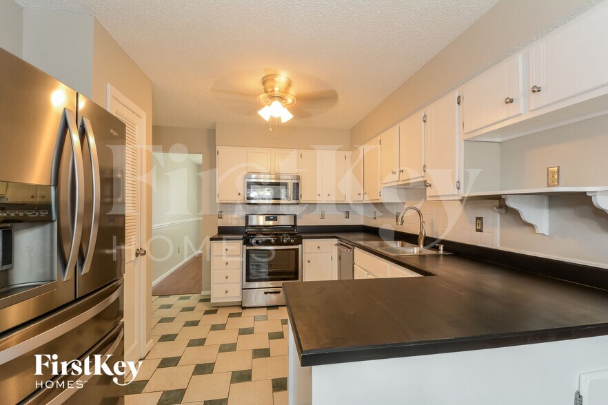 Building Photo - 4674 Peggyann Dr