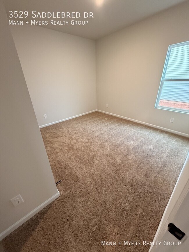Building Photo - 3529 Saddlebred Dr