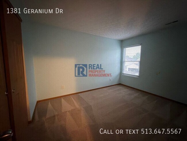 Building Photo - 1381 Geranium Dr