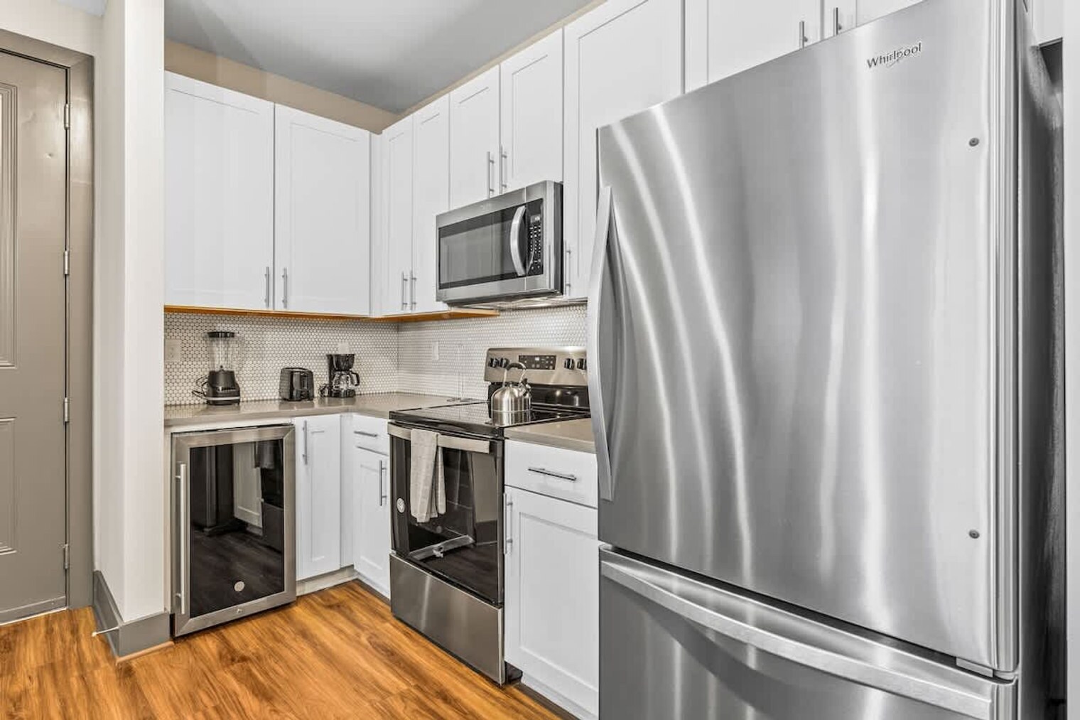 Building Photo - 9360 Vintage Hills Way