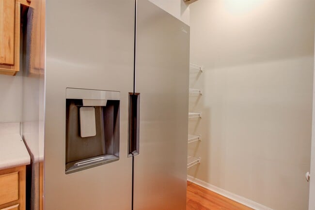 Building Photo - 520 Florida Club Blvd