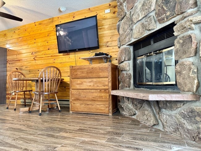 Building Photo - 62927 US-40