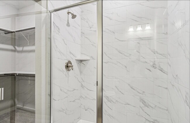 Building Photo - "Charming 3-Bedroom Duplex in San Antonio with Granite Elegance!"