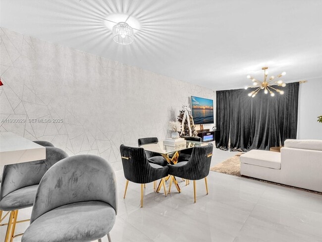 Building Photo - 6747 Sienna Club Dr