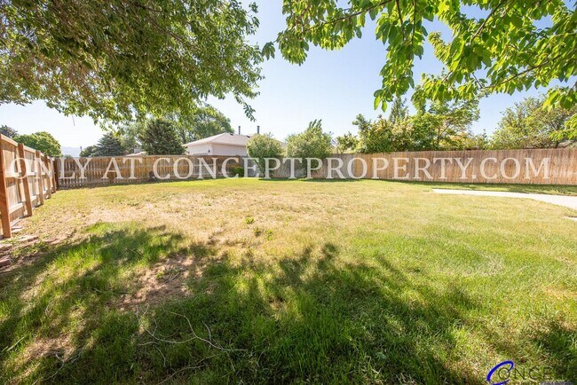 Building Photo - 3733 S 5080 W
