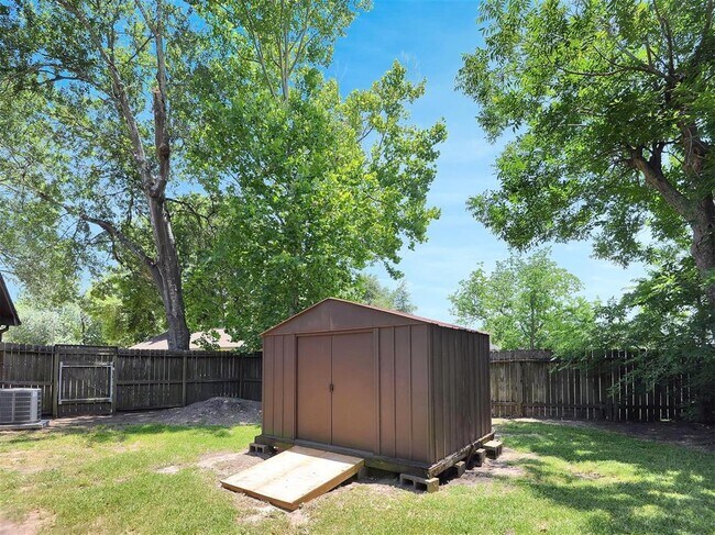 Building Photo - 3115 Founders Green Cir