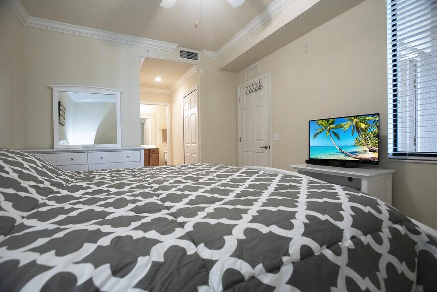 Building Photo - 6515 Grand Estuary Trl