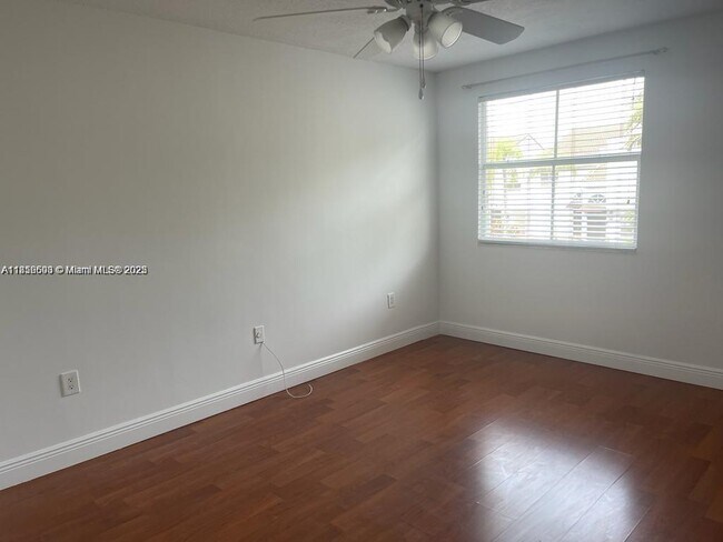 Building Photo - 4871 NW 97th Ct