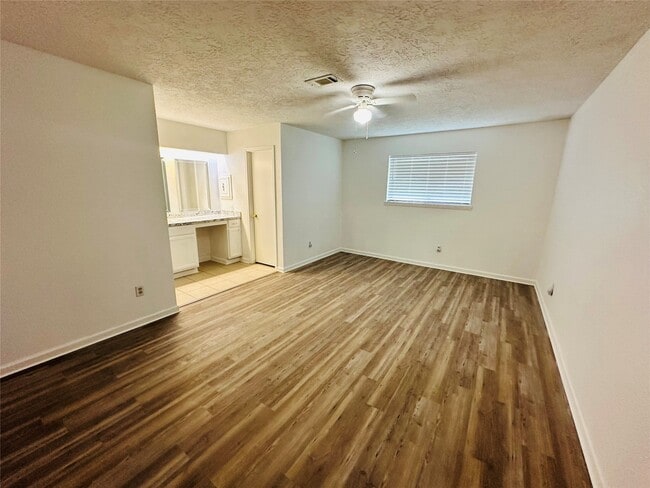Building Photo - 17618 Heritage Bay Dr