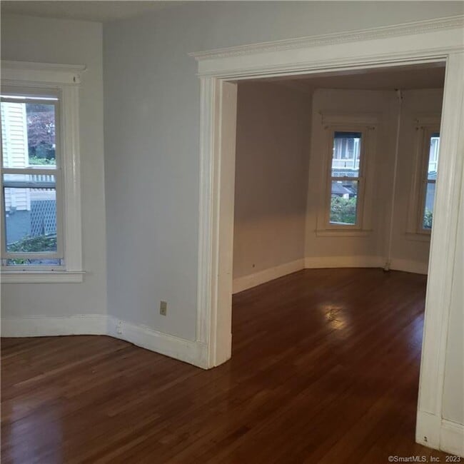 Building Photo - 33 Vineland Terrace