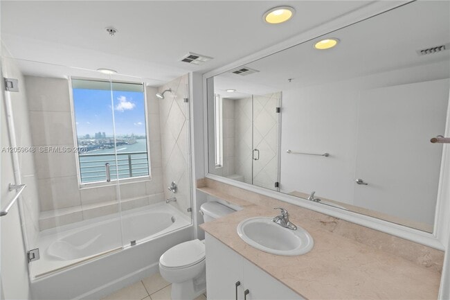 Building Photo - 335 S Biscayne Blvd