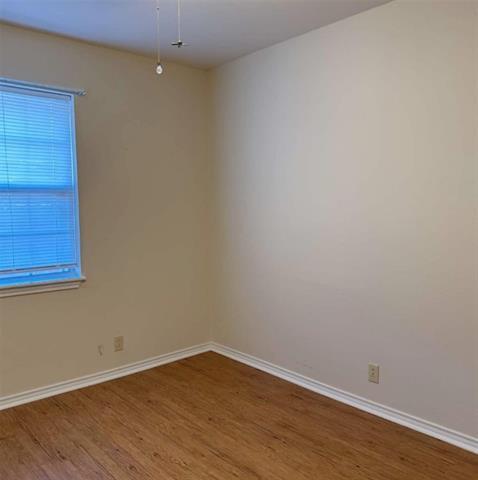 Building Photo - 106 Shaw St