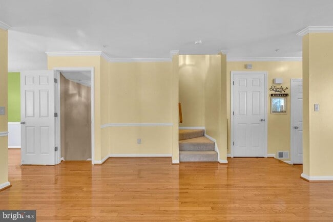 Building Photo - 9354 Sombersby Ct