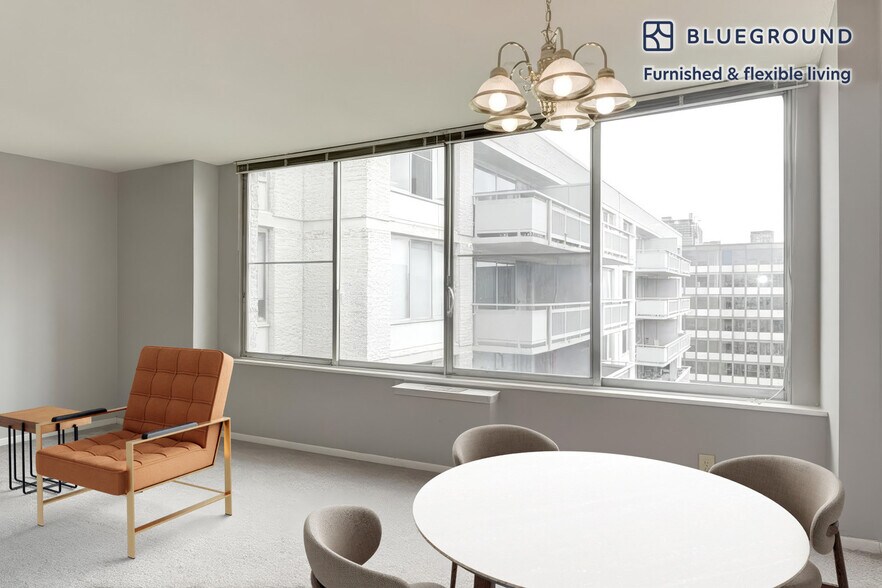 Building Photo - 2111 Richmond Hwy