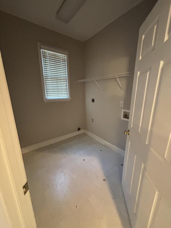 Building Photo - 5465 Vinings Lake Way SW