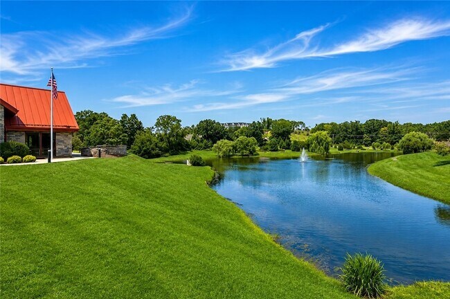 Building Photo - 335 Osona Ln