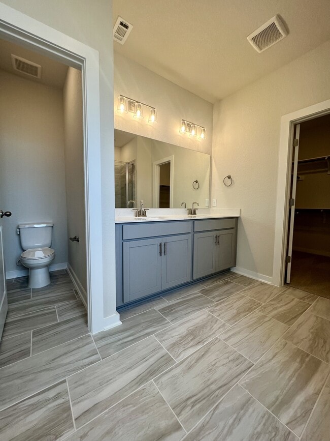 Building Photo - 14438 Inspiration Pt