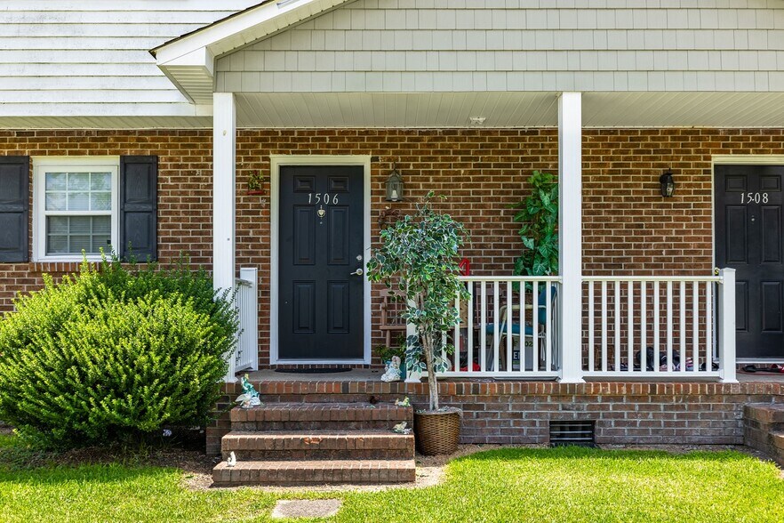 Cooper's Landing 1550 Simmons St New Bern NC 28560 Apartment Finder