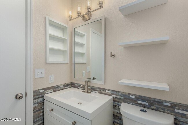 Building Photo - 4601 N 102nd Ave