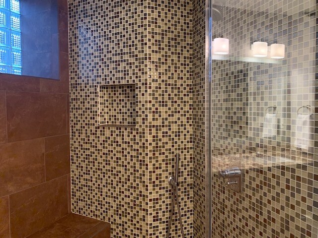 Building Photo - 1221 W Eddy St