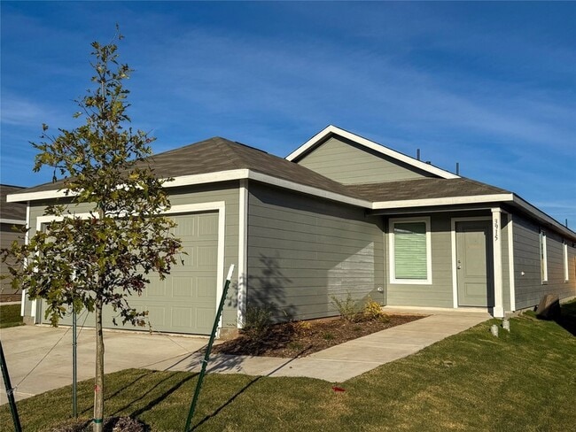 Primary Photo - 3915 Selawik St