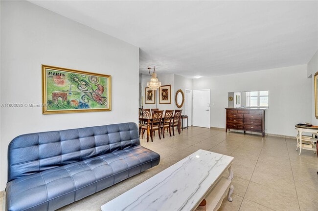 Building Photo - 4747 Collins Ave