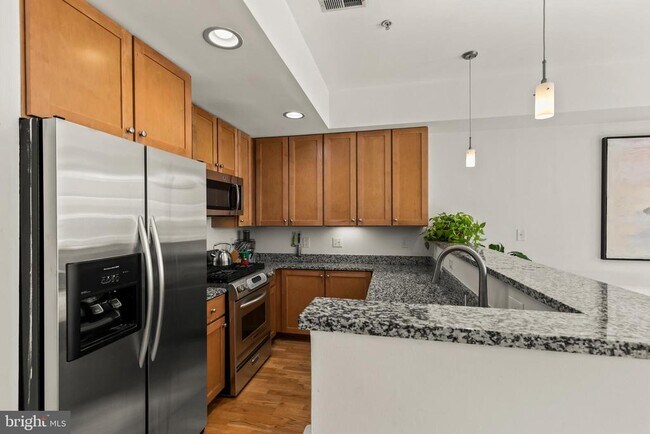 Building Photo - 1421-1423 Chapin St NW