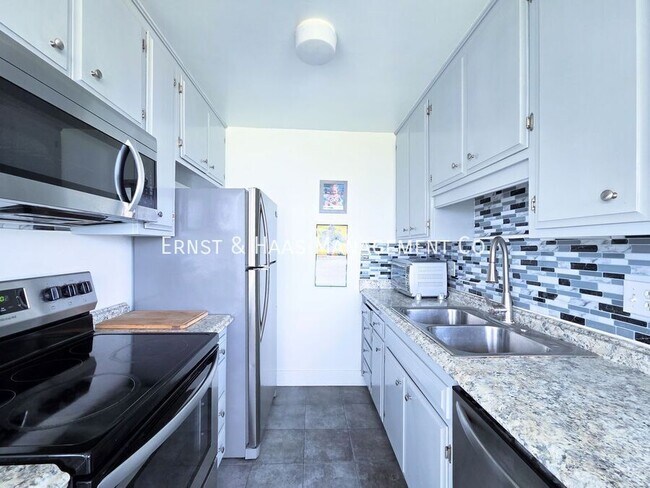 Building Photo - 375 Atlantic Ave