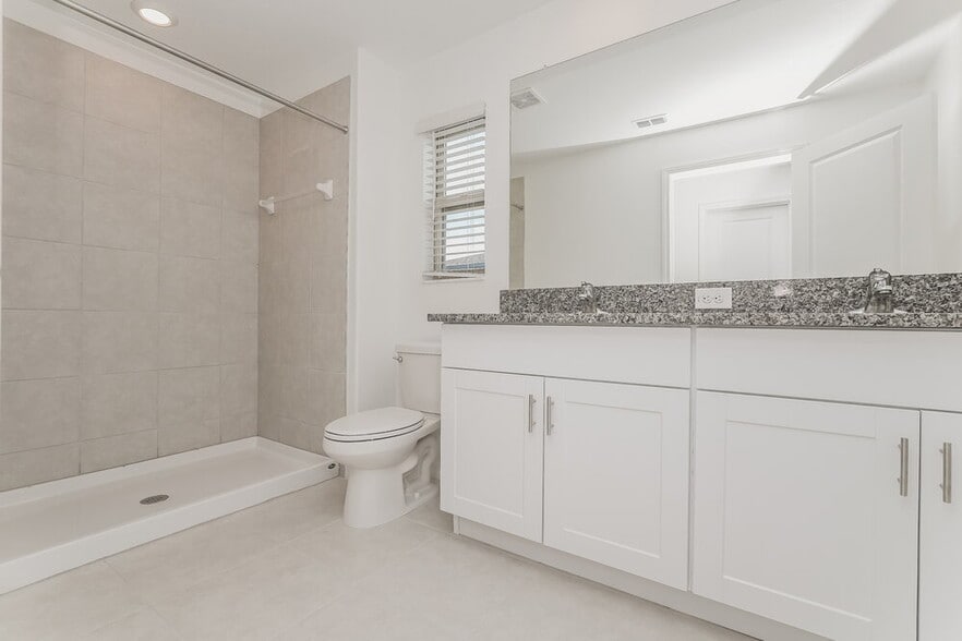 Building Photo - 2129 Great Sapphire Ln