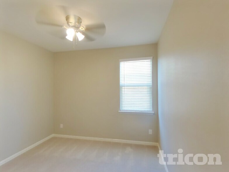 Building Photo - 448 Walpole Ct