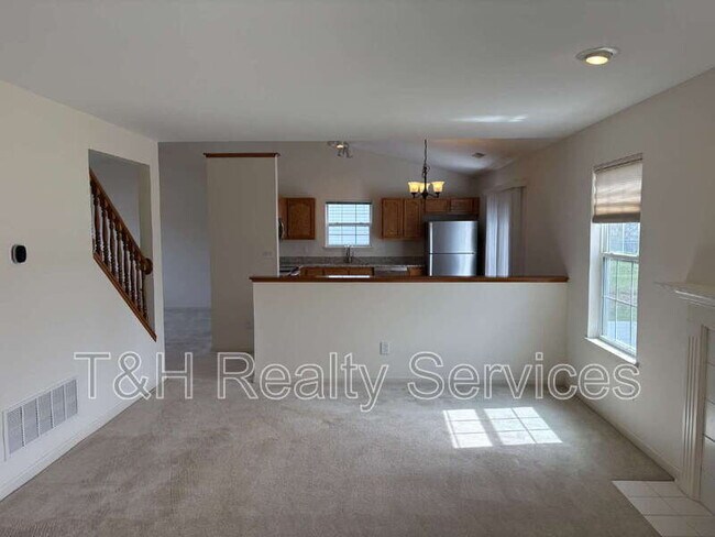 Building Photo - 4209 Manasota Ct