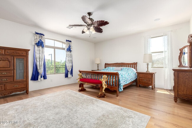 Building Photo - 252 W Blue Lagoon Dr