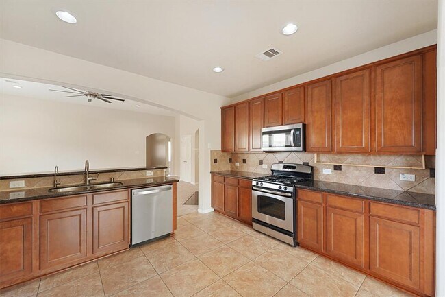 Building Photo - 14131 Avongate Ln
