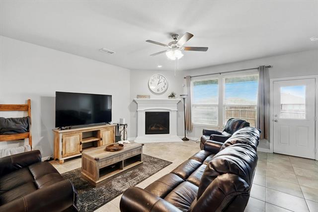 Building Photo - 540 Lindisfarne Ln