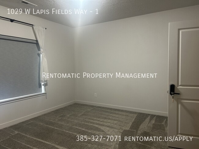 Building Photo - 1029 Lapis Flds Wy