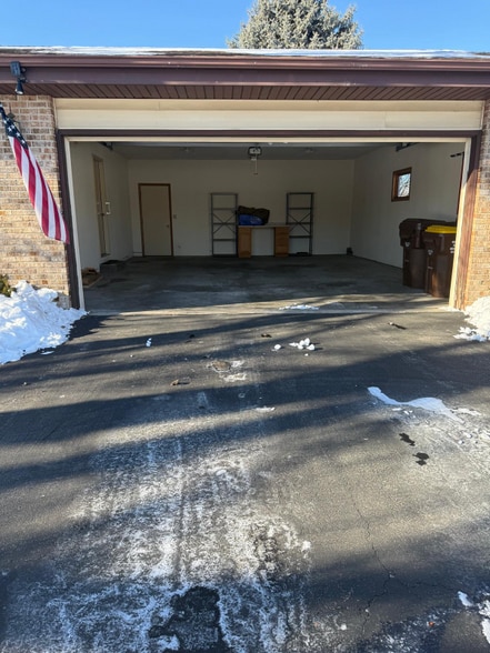 Building Photo - 705 Kelsey Ct