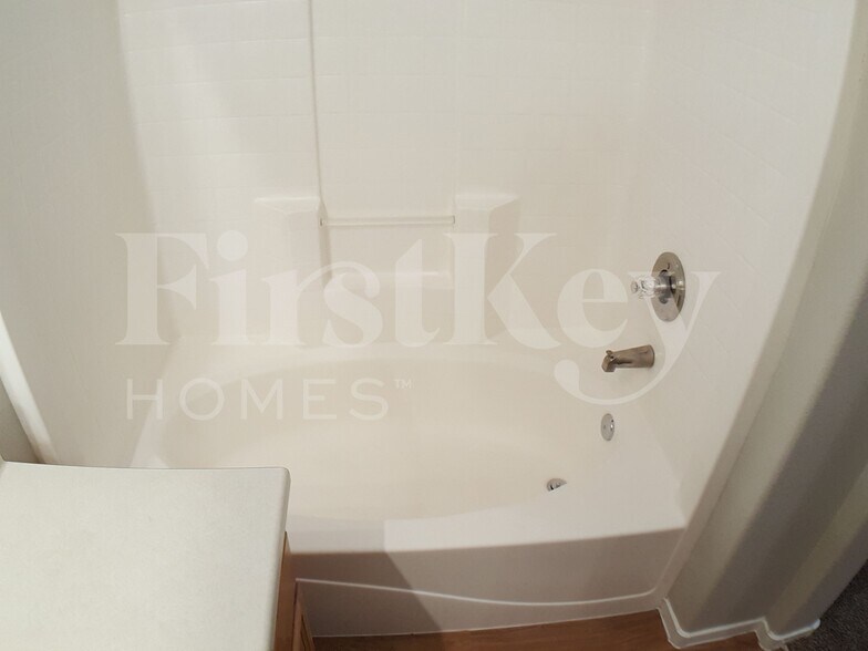 Building Photo - 4941 Drifting Pebble St