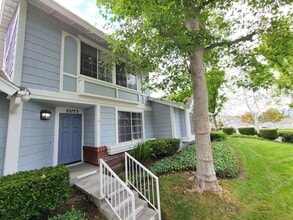 Building Photo - Nice 2-Story 3-Bedroom Condo in Loma Linda!