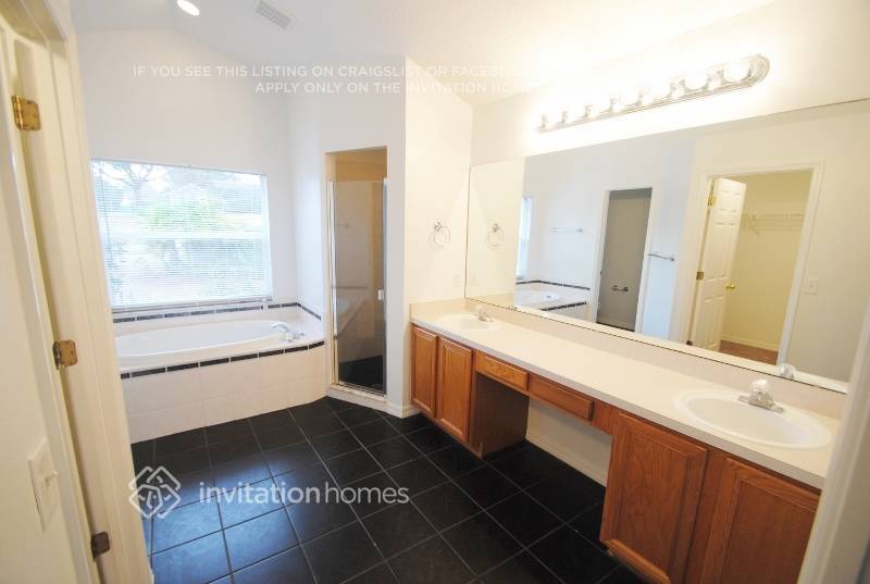 Building Photo - 11524 Grand Hills Blvd