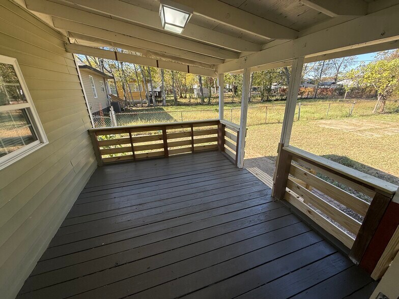 Building Photo - 1508 Alabama Ave SW