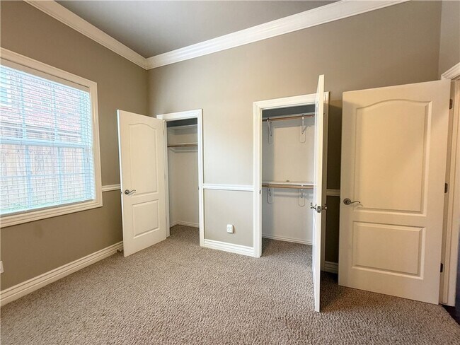Building Photo - 4754 Stonewall Crossing