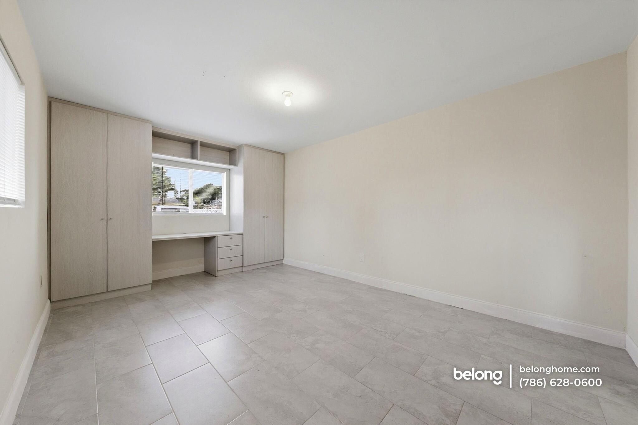 Building Photo - 2631 NW 47th Ave